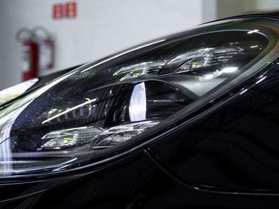 PORSCHE-PANAMERA-2023