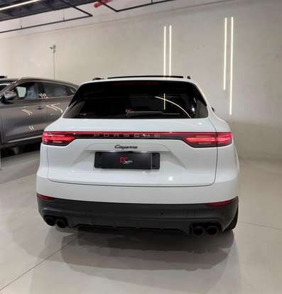 PORSCHE-CAYENNE-2023