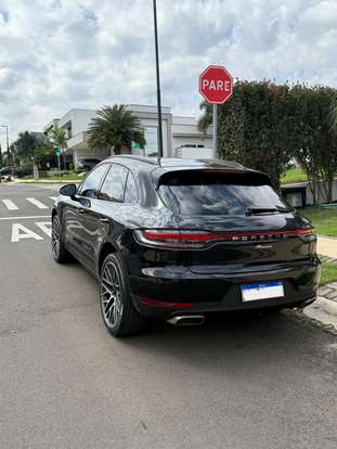 PORSCHE-MACAN-2021