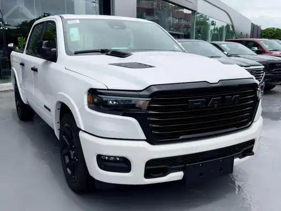 RAM-1500-3.0 HURRICANE 6 BITURBO GASOLINA LARAMIE NIGHT EDITION CD 4X4 AUTOMÁTICO RAM-1500-2025