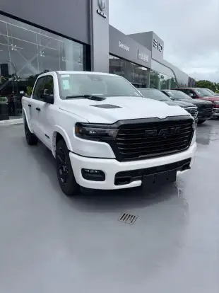 RAM-1500-3.0 HURRICANE 6 BITURBO GASOLINA LARAMIE NIGHT EDITION CD 4X4 AUTOMÁTICO RAM-1500-2025