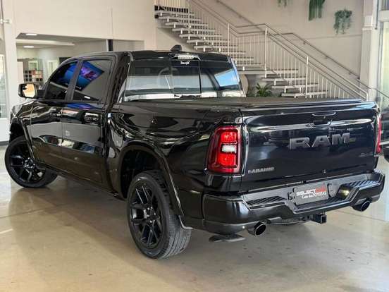 RAM-1500-3.0 HURRICANE 6 BITURBO GASOLINA LARAMIE NIGHT EDITION CD 4X4 AUTOMÁTICO RAM-1500-2025