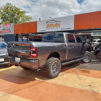 RAM-2500-6.7 I6 TURBO DIESEL LARAMIE NIGHT EDITION CD 4X4 AUTOMÁTICO RAM-2500-2024