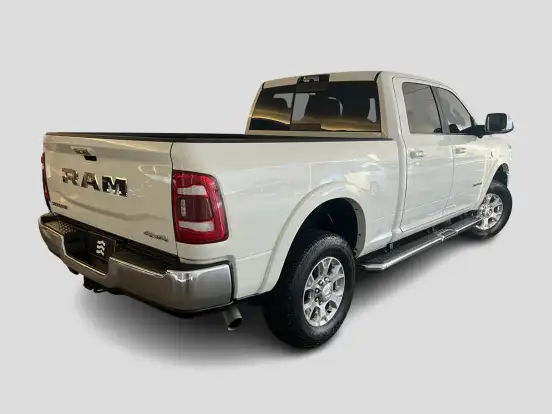 RAM-3500-6.7 I6 TURBO DIESEL LARAMIE CD 4X4 AUTOMÁTICO RAM-3500-2022