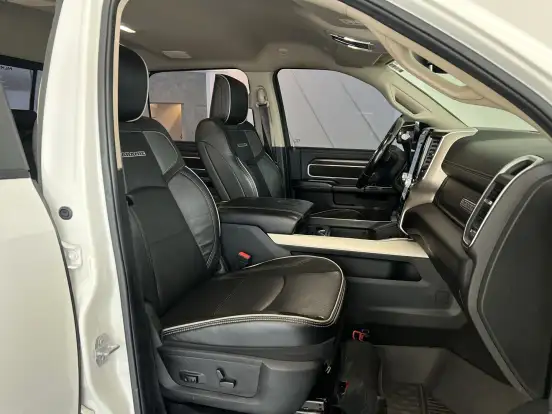 RAM-3500-6.7 I6 TURBO DIESEL LARAMIE CD 4X4 AUTOMÁTICO RAM-3500-2022