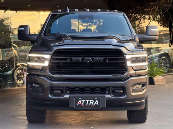 RAM-3500-6.7 I6 TURBO DIESEL LARAMIE NIGHT EDITION CD 4X4 AUTOMÁTICO RAM-3500-2023