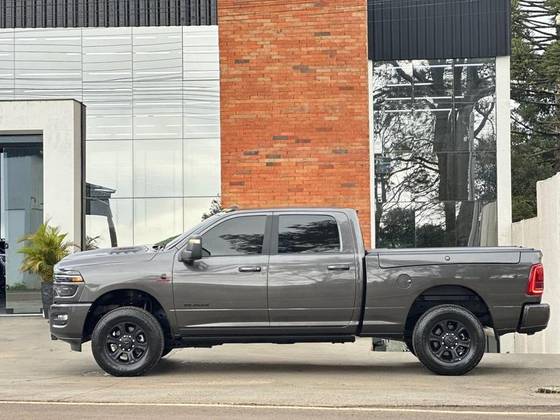 RAM 3500 6.7 I6 TURBO DIESEL LARAMIE NIGHT EDITION CD 4X4  AUTOMÁTICO