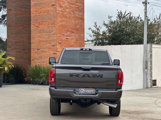 RAM-3500-6.7 I6 TURBO DIESEL LARAMIE NIGHT EDITION CD 4X4 AUTOMÁTICO RAM-3500-2025