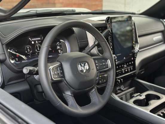 RAM-3500-6.7 I6 TURBO DIESEL LARAMIE NIGHT EDITION CD 4X4 AUTOMÁTICO RAM-3500-2025