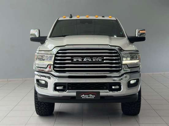 RAM-3500-6.7 I6 TURBO DIESEL LIMITED LONGHORN CD 4X4 AUTOMÁTICO RAM-3500-2023