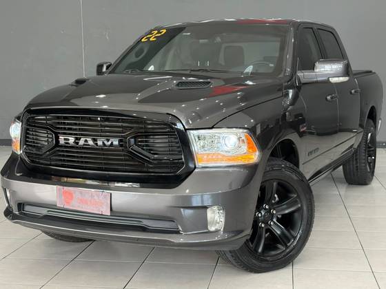 RAM CLASSIC 5.7 V8 GASOLINA LARAMIE CD 4X4 AUTOMÁTICO