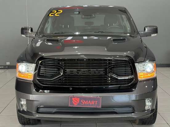 RAM-CLASSIC-5.7 V8 GASOLINA LARAMIE CD 4X4 AUTOMÁTICO RAM-CLASSIC-2022