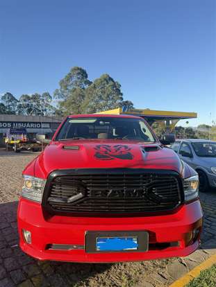 RAM-CLASSIC-5.7 V8 GASOLINA LARAMIE NIGHT EDITION CD 4X4 AUTOMÁTICO RAM-CLASSIC-2022