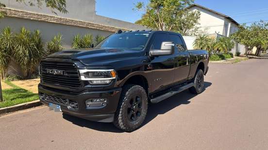 RAM-2500-6.7 I6 TURBO DIESEL LARAMIE NIGHT EDITION CD 4X4 AUTOMÁTICO RAM-2500-2024