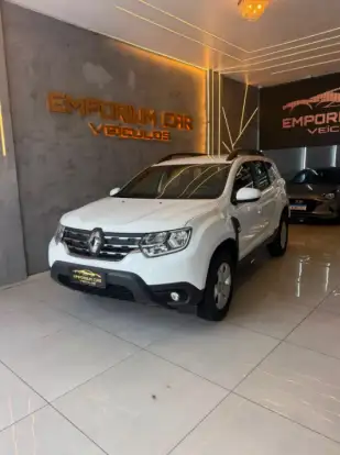 RENAULT-DUSTER-2023