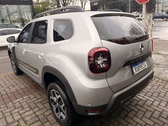 RENAULT-DUSTER-2022