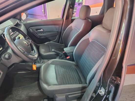 RENAULT-DUSTER-2025