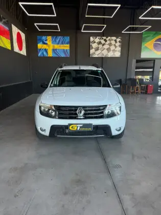 RENAULT DUSTER 2.0 DYNAMIQUE 4X2 16V FLEX 4P AUTOMÁTICO