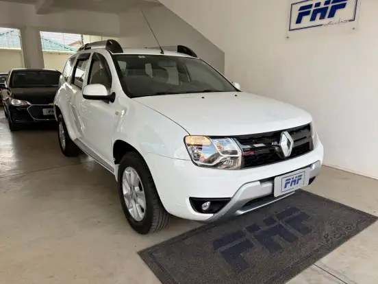 RENAULT-DUSTER-2.0 DYNAMIQUE 4X2 16V FLEX 4P AUTOMÁTICO RENAULT-DUSTER-2015