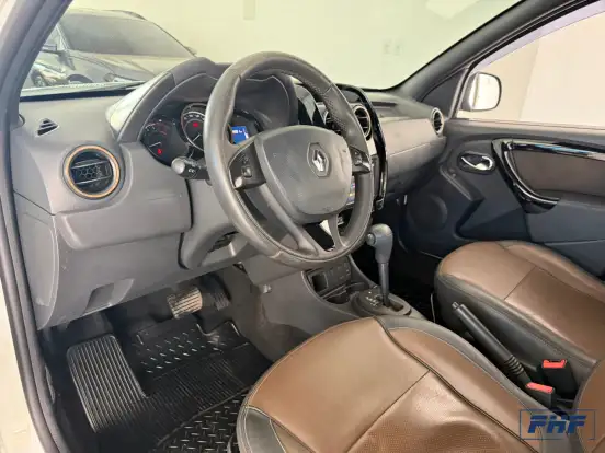 RENAULT-DUSTER-2015