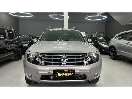 RENAULT DUSTER 2.0 DYNAMIQUE 4X2 16V FLEX 4P AUTOMÁTICO
