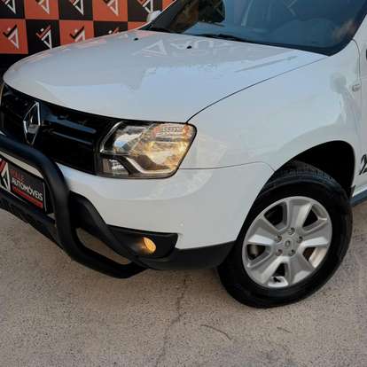 RENAULT-DUSTER OROCH-2016