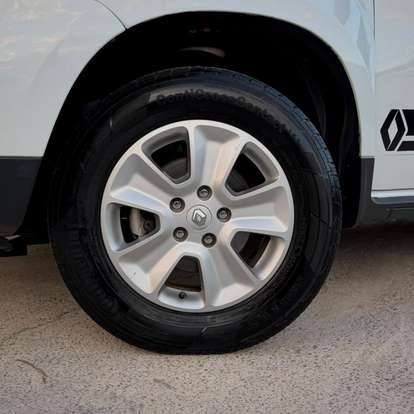 RENAULT-DUSTER OROCH-2016