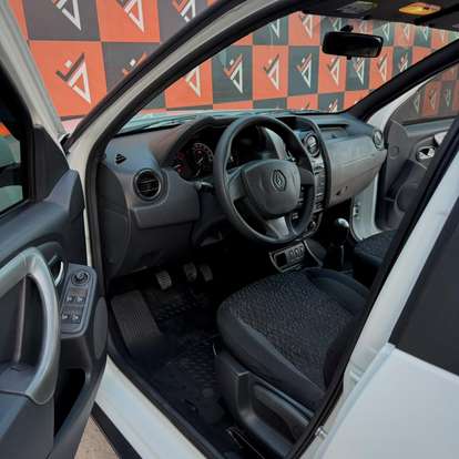 RENAULT-DUSTER OROCH-2016