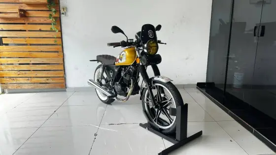 SUZUKI INTRUDER 125 