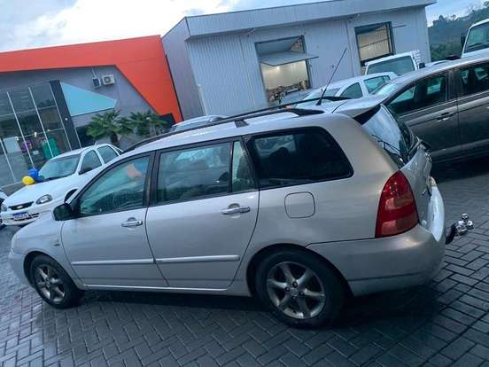 TOYOTA-COROLLA-2006