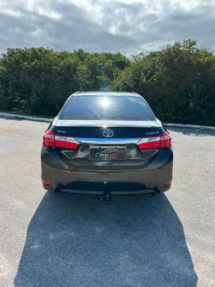 TOYOTA-COROLLA-2015