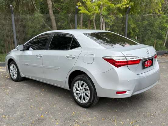 TOYOTA-COROLLA-2017