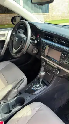TOYOTA-COROLLA-2015