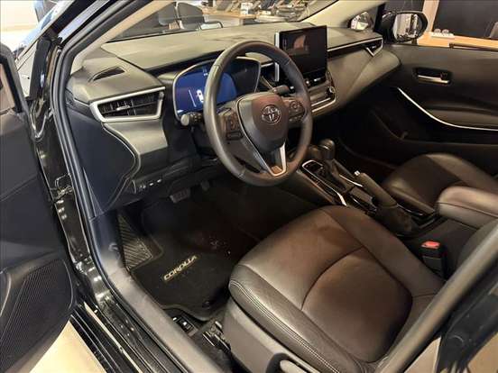 TOYOTA-COROLLA-2024
