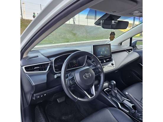 TOYOTA-COROLLA-2024