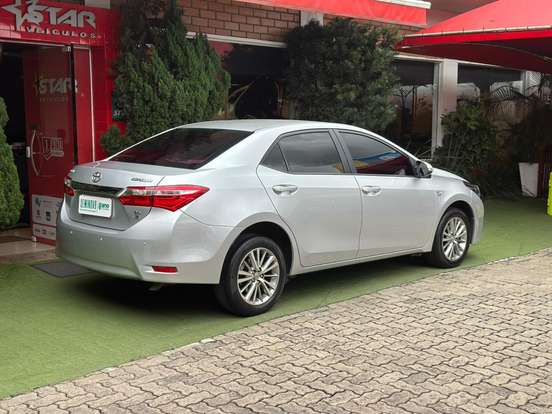 TOYOTA-COROLLA-2014