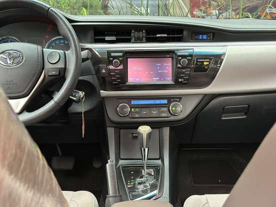 TOYOTA-COROLLA-2014