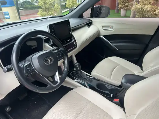 TOYOTA-COROLLA CROSS-2021