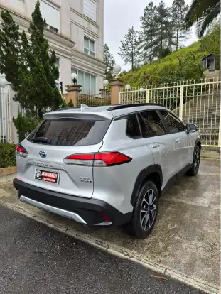 TOYOTA-COROLLA CROSS-2022