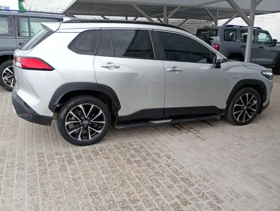 TOYOTA-COROLLA CROSS-2021