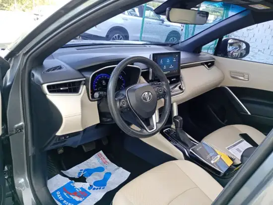 TOYOTA-COROLLA CROSS-2023