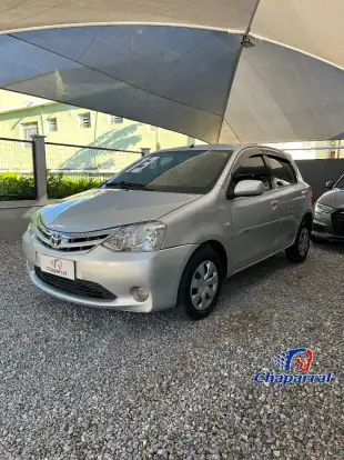 TOYOTA-ETIOS-2013