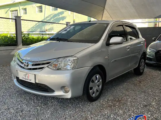TOYOTA-ETIOS-1.3 XS 16V FLEX 4P MANUAL TOYOTA-ETIOS-2013