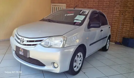TOYOTA ETIOS 1.3 XS 16V FLEX 4P MANUAL
