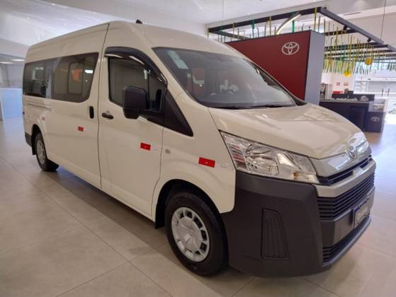 TOYOTA HIACE 2.8 D-4D TURBO DIESEL MINIBUS 15+1 DX AUTOMÁTICO