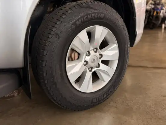 TOYOTA-HILUX-2019