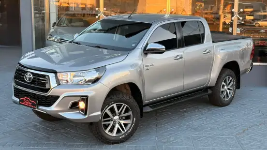 TOYOTA-HILUX-2019