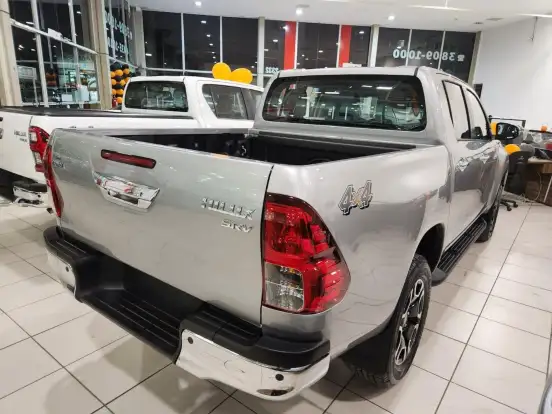 TOYOTA-HILUX-2026