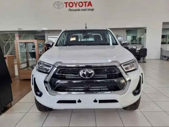 TOYOTA-HILUX-2.8 D-4D TURBO DIESEL CD SRX PLUS 4X4 AUTOMÁTICO TOYOTA-HILUX-2026