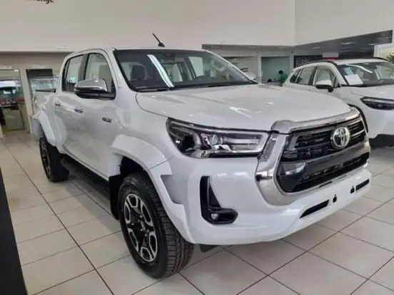 TOYOTA-HILUX-2026